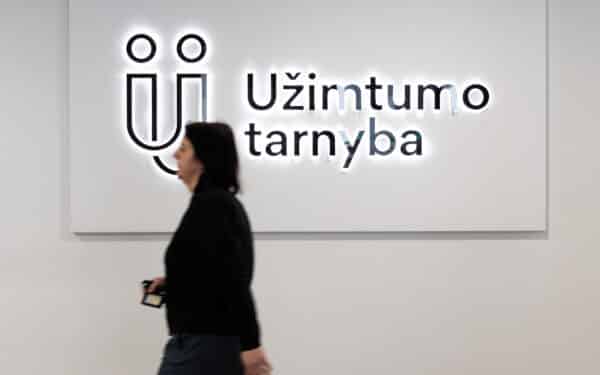 Užimtumo tarnyba: dėl planuojamų atleidimų šiemet įspėta per 1,2 tūkst. darbuotojų