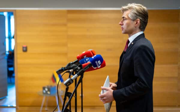 Budrys: lūkesčiai naujai Vengrijos valdžiai yra dideli, piktybinė destrukcija turėtų pasibaigti