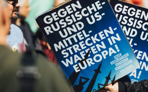 Kaip 1968 metų protestai pakeitė Europą: jaunimo maišto pėdsakai šiandienos demokratijoje