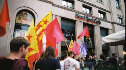 Kaip konstruktyviai kritikuoti valdžią ir nepasiklysti triukšme: ramus pilietinio balso vadovas
