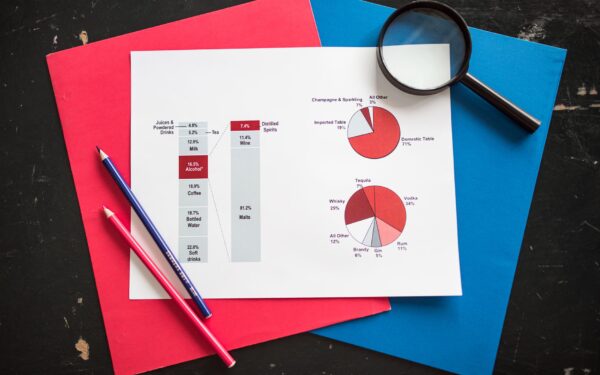 Kaip veikia statistikos manipuliacijos: nuo išpūstų procentų iki „stebuklingų“ grafikų politikoje ir žiniasklaidoje