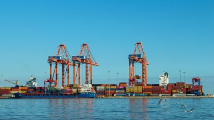 Transatlantinės prekybos sankirtos: kaip JAV ir ES sprendimai dėl tarifų ir subsidijų veikia Lietuvą