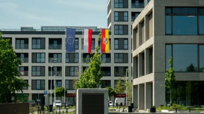 ES ambasadų vaidmens kaita po karo grėsmės sugrįžimo: ką reiškia nauji iššūkiai Briuselyje ir Vilniuje