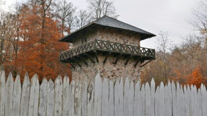 Geležinė uždanga ir Baltijos kelias: kaip pavergtų šalių patirtys iki šiol veikia regiono politiką