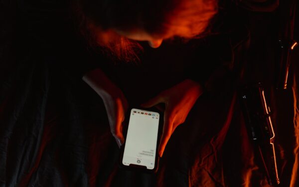 Kaip atpažinti politinę propagandą ir manipuliacijas internete: paprasti žingsniai sąmoningam rinkėjui