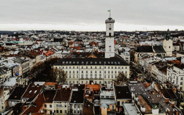 Kaip kūrėsi savivalda po 1990 metų: vietos valdžios patirtys ir pamokos dabartinei politikai