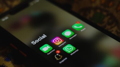 Kaip „memai“ tampa politiniu įrankiu: nuo juokelių socialiniuose tinkluose iki nuomonės formavimo
