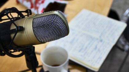 Kaip šaltasis karas persikėlė į internetą: dezinformacijos šešėlis šiandienos politikoje