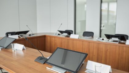 Kas yra savivaldybės taryba ir kuo ji svarbi gyventojams: nuo biudžeto iki kasdienių paslaugų