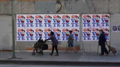 Rinkimų kampanijų pažadai ir melas: kaip atskirti politinę reklamą nuo pavojingos dezinformacijos