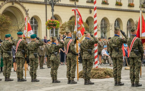 Transatlantiniai ryšiai kryžkelėje: kaip JAV politiniai poslinkiai gali pakeisti NATO rytinio flango saugumą